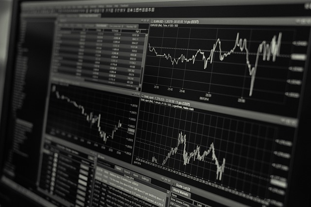 QQQ Stock Analysis: Market Crash Signals and Profit Protection QQQ Stock Analysis: Market Crash Signals and Profit Protection - THEY 이미지 4
