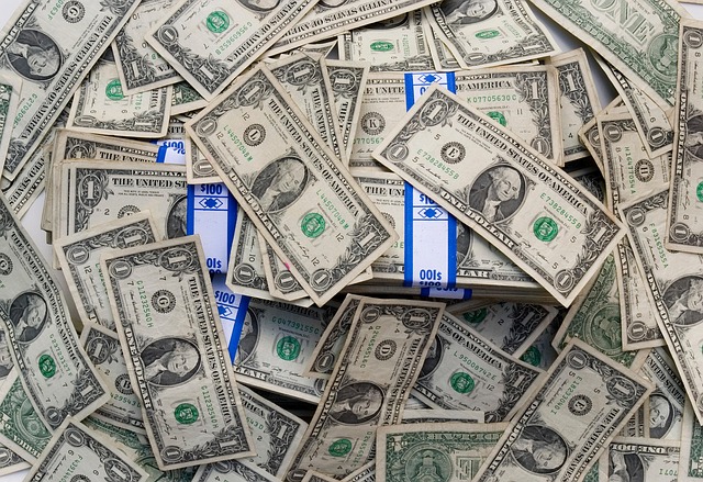 The Economics of Foreign Exchange - The 이미지 5