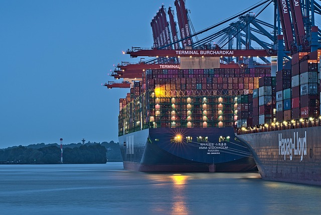 Trade Deficit Impact: Business Professor Analysis & Economic Guide - Trade 이미지 1